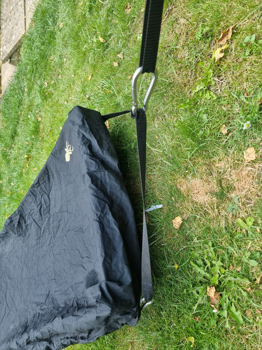 Winch or drag attachment designed to connect to animal transit boxes, aiding carcass recovery