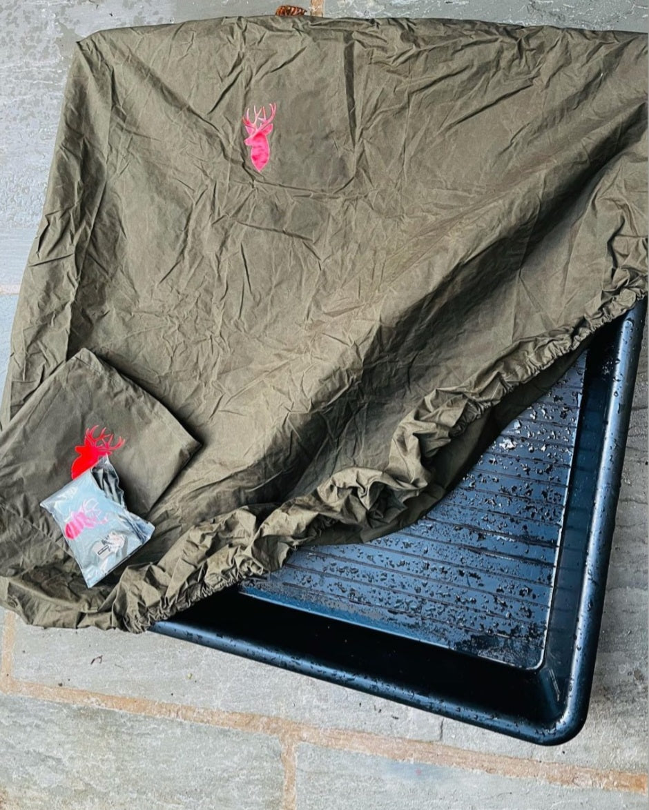 Fallow Tray cover made from breathable, waterproof material, designed to fit the Garlands 'Fallow tray' (100cm x 100cm) to keep flies and ticks off